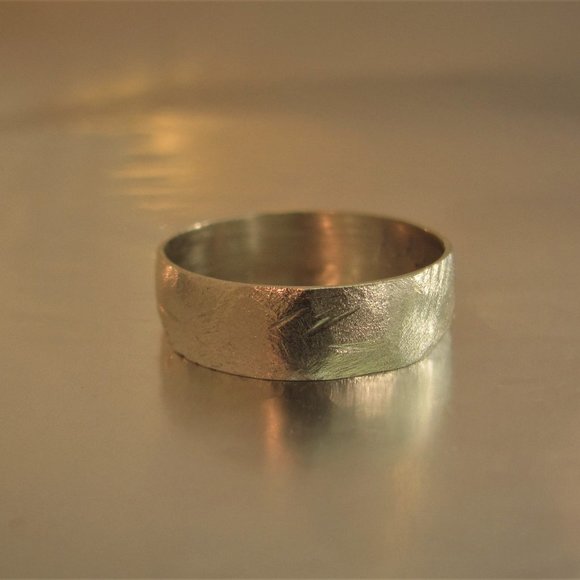 Wedding ring for men. 14k solid white gold ring. - Picture 8 of 12